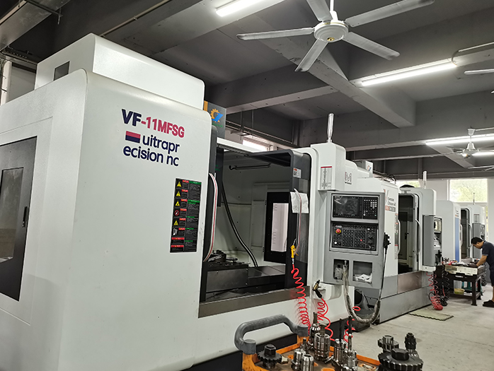 CNC-Machining-Center