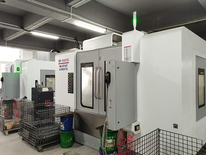 CNC-Machining-Center1