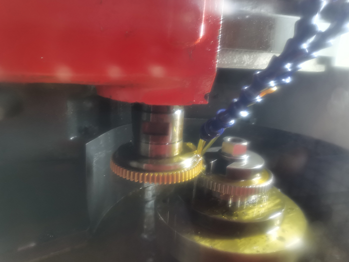 Gear-Shaping-Machine